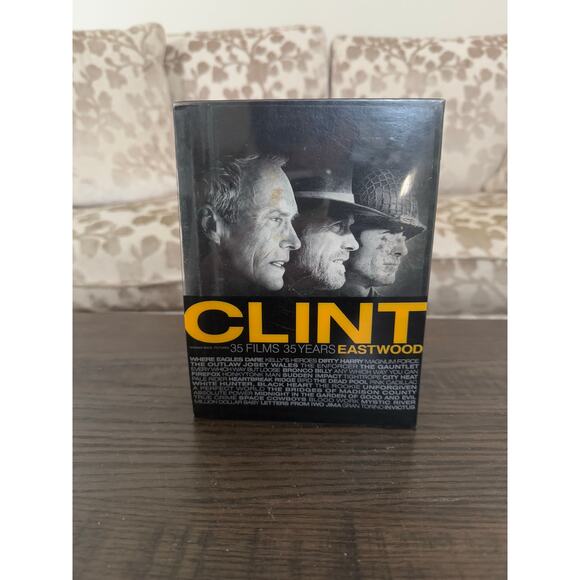 Clint Eastwood: 35 Films – 35 Years at Warner Bros. - DVD Collection - Picture 1 of 9
